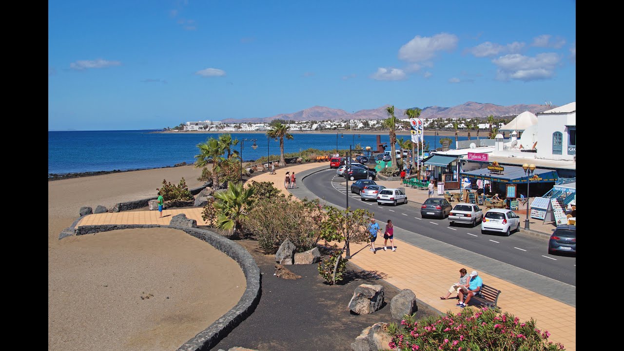 Abren la playa de Los Pocillos, afectada también por vertidos fecales en Lanzarote