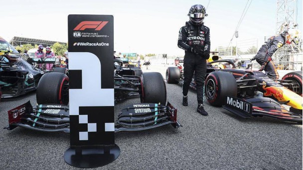 Hamilton retoma en Montmeló el dominio y Sainz acaba sexto