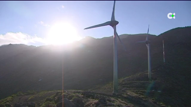 Fuerteventura limitará las plantas fotovoltaicas y parques eólicos