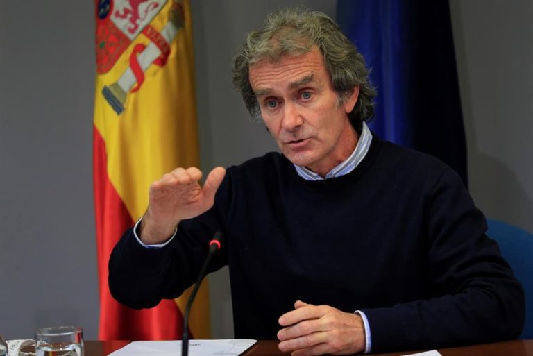 Sanidad notifica 44.357 nuevos positivos en España, que dispara su incidencia acumulada a 795 casos