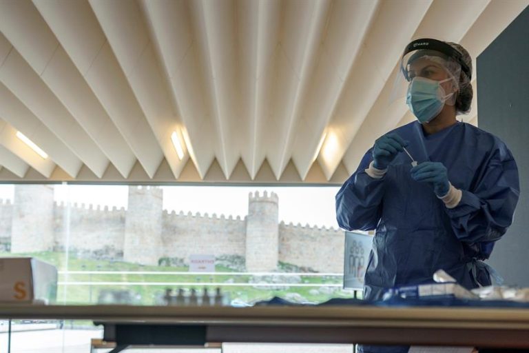 Los enfermos crónicos dicen que la COVID-19 está afectando a su calidad de vida