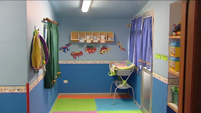 Educadores infantiles se manifiestan por el futuro de sus puestos de trabajo Educadores infantiles se manifiestan por el futuro de sus puestos de trabajo