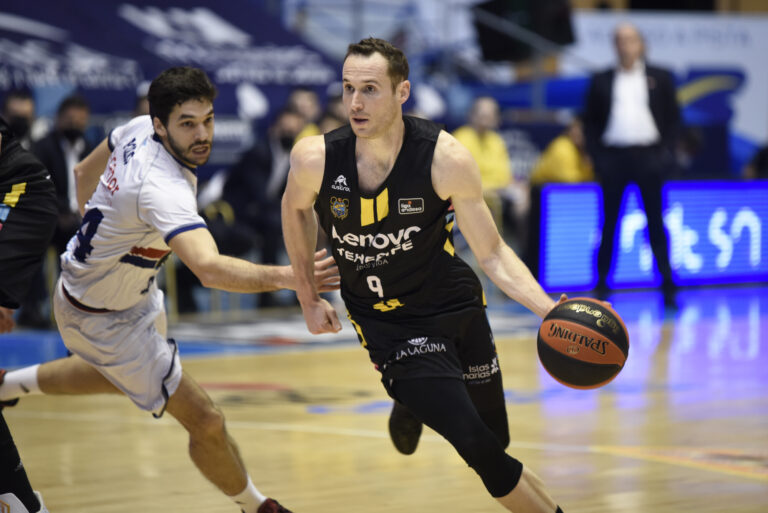 El Lenovo inicia con victoria la segunda fase de la Liga de Campeones FIBA (63-82)