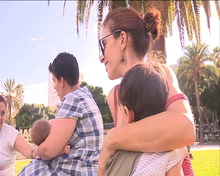 Las madres vacunadas contra el covid pasan la protección a sus hijos lactantes