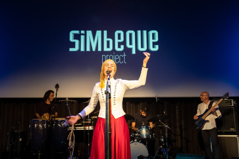 El Teatro Leal de La Laguna acoge el estreno del tercer trabajo de Simbeque project
