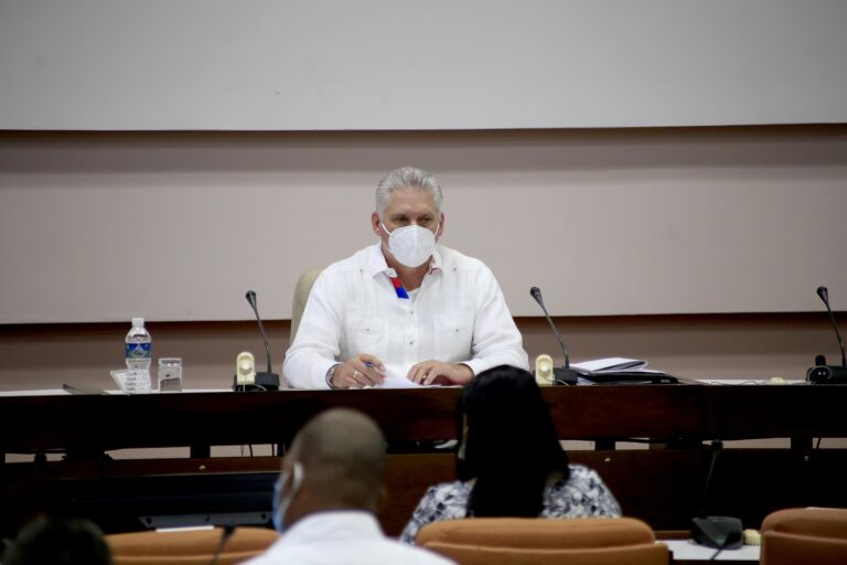 El Partido Comunista de Cuba proclama a Díaz-Canel como nuevo líder