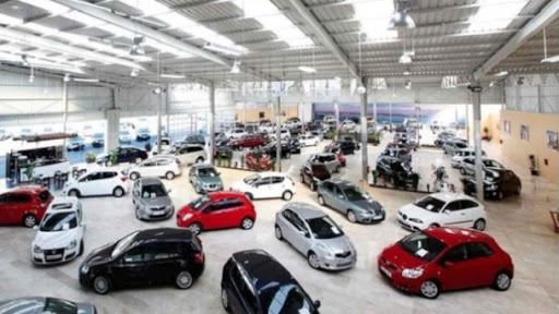Caen las ventas de coches de segunda mano en las islas en agosto