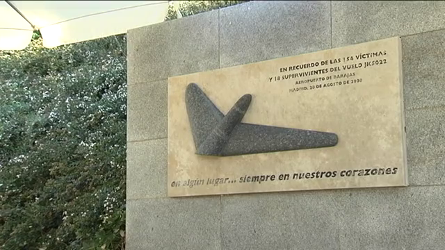 La comisión de investigación del vuelo de Spanair reconoce errores de bulto en el análisis del accidente
