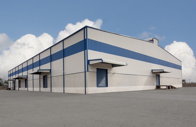 Exterior de una nave industrial. Foto Web RTVC.