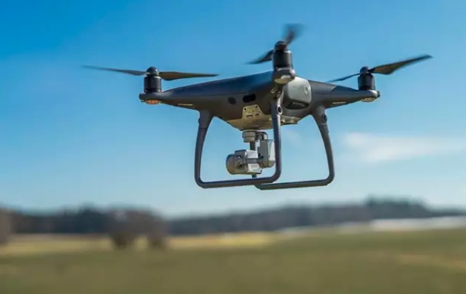 La Luz ensaya el suministro de cargas ligeras con drones a buques en fondeo