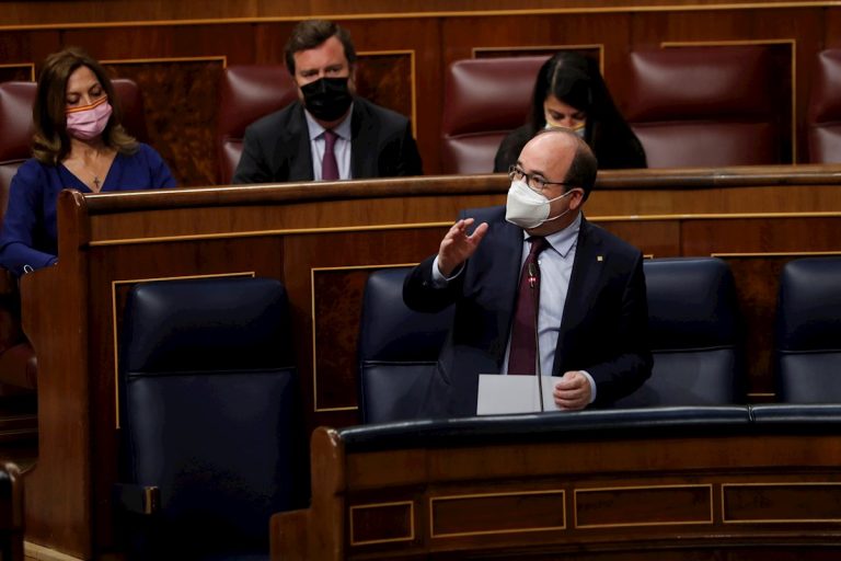 Las Administraciones compensarán con 20 días a interinos que no logren plaza