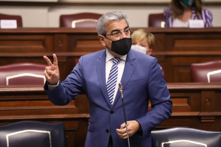 Firmado el convenio que permitirá la llegada de 1.144 millones en ayudas directas del Estado a Canarias