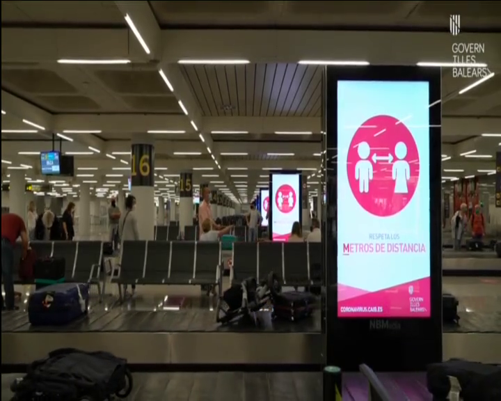 Los turistas nacionales podrán viajar a Canarias sin PCR si están vacunados o superaron la enfermedad