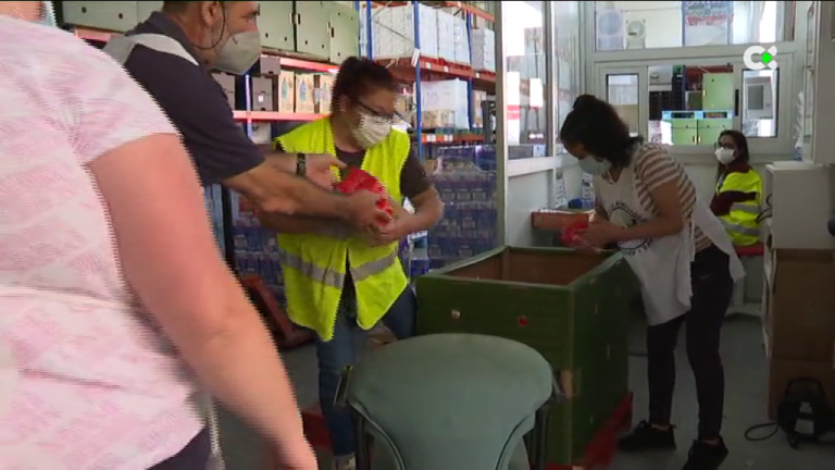 Denuncian el cierre de los centros de entrega de comida en la capital grancanaria