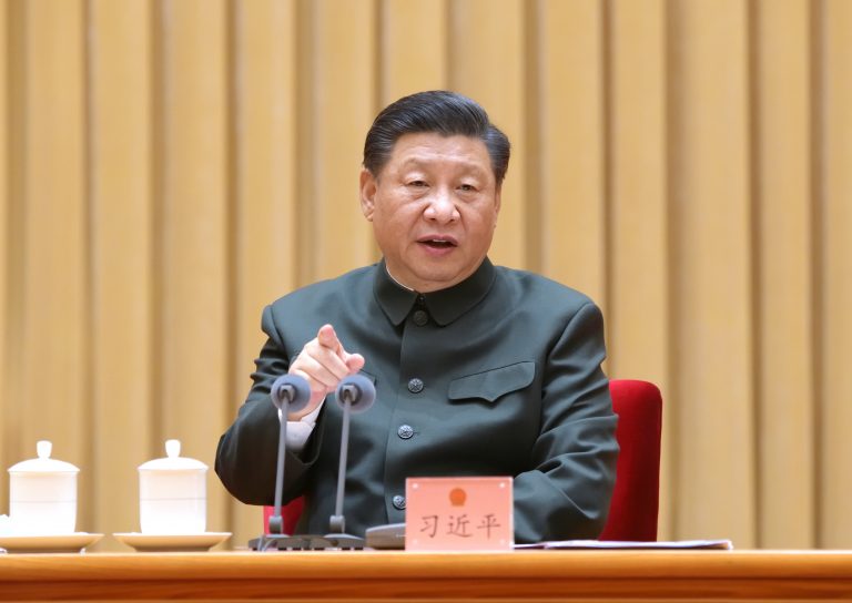 China permitirá a las parejas tener hasta tres hijos para «responder al envejecimiento de la población»