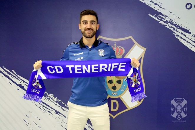 José León: Jugar en el Tenerife te abre todas las puertas