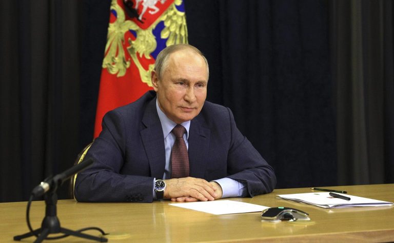 Putin anuncia que firmará «un decreto relevante» sobre Donetsk y Lugansk