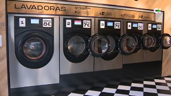 El Gobierno aprobará este jueves la bajada del IVA de la electricidad del 21% al 10%