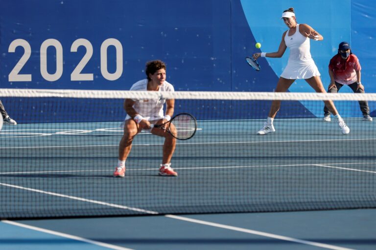Carla Suárez cae ante la checa Karolina Pliskova