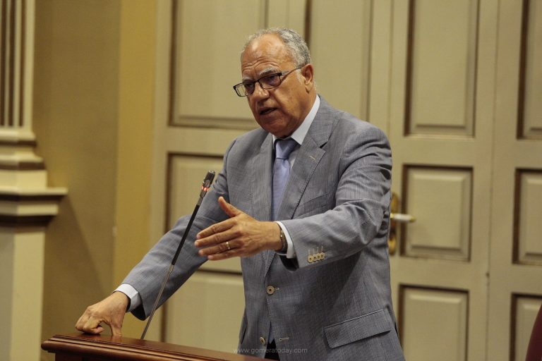 Curbelo pide más vigilancia de las fuerzas de seguridad contra los contagios