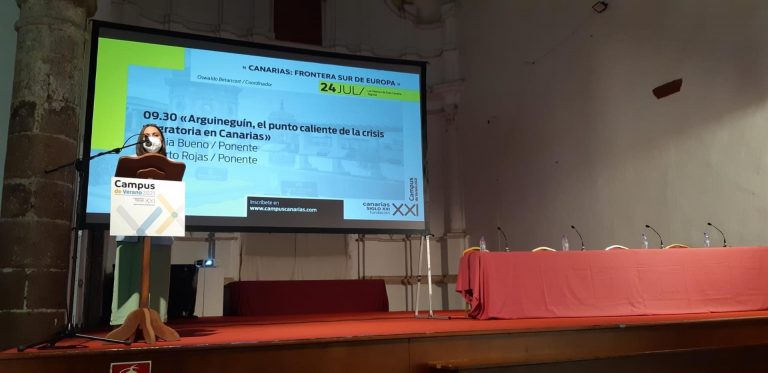 Expertos coinciden en que la gestión de la crisis migratoria es «un absoluto desastre y es difícil gestionarla peor»
