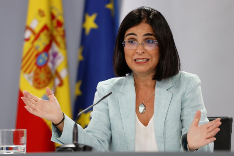Darias resalta el compromiso de Canarias y de España frente al VIH
