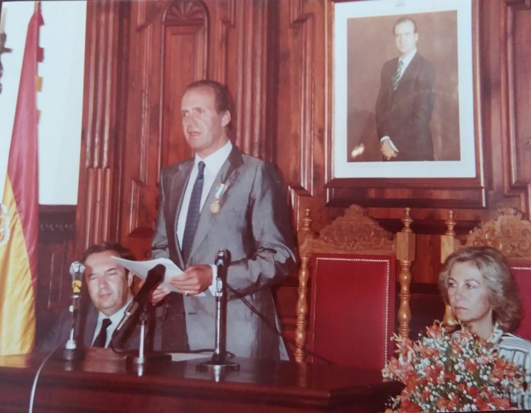 Jerónimo Saavedra cede 25.000 imágenes a la Fedac del Cabildo de Gran Canaria