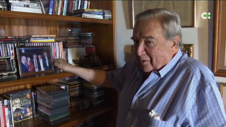 Jerónimo Saavedra cede a la FEDAC cerca de 25.000 imágenes de su vida personal y profesional