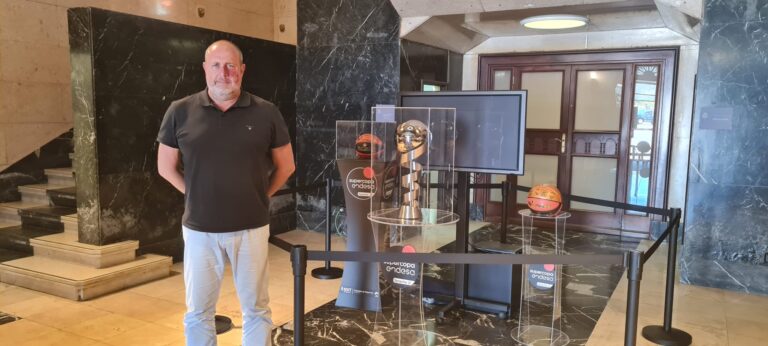 El Cabildo de Tenerife custodia el trofeo de la Supercopa ACB 2021 de baloncesto