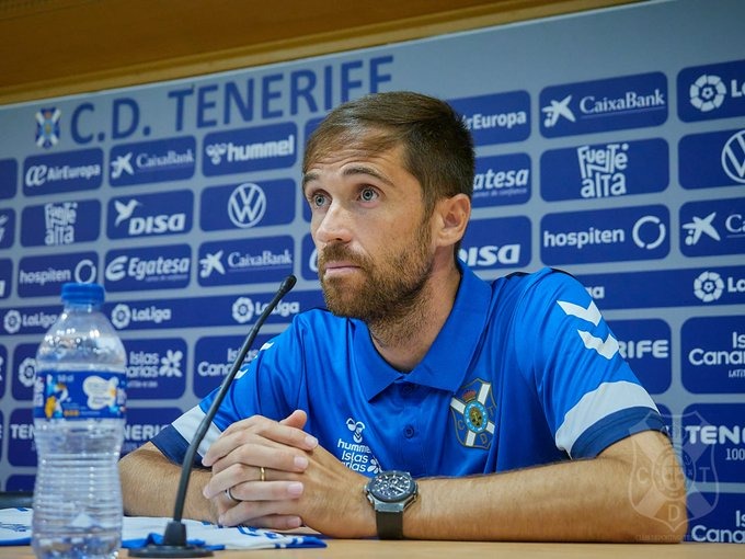 El CD Tenerife presenta a Michel Herrero y Sergio González