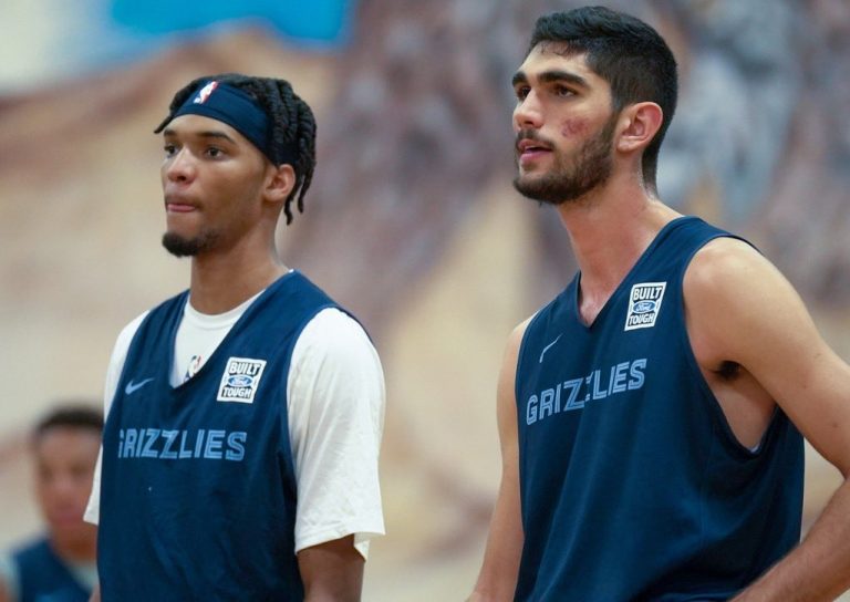 Santi Aldama debuta en la NBA con los Memphis Grizzlies ganando 91-84