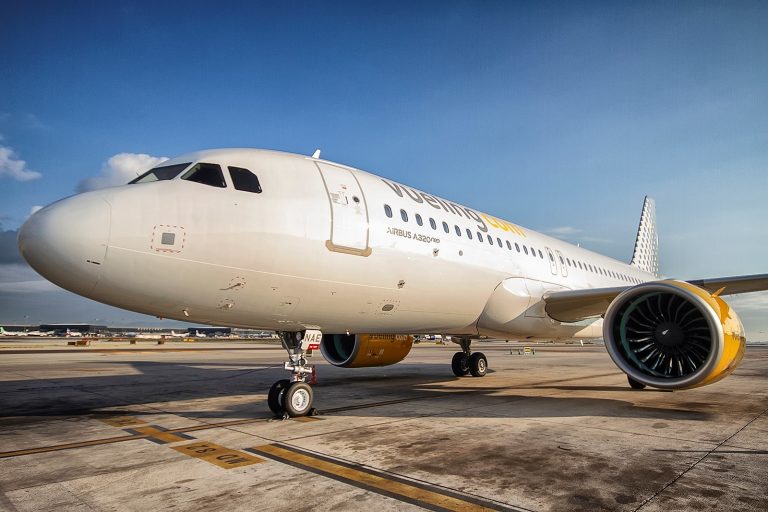 Vueling anuncia tres nuevas rutas entre Canarias y Ámsterdam