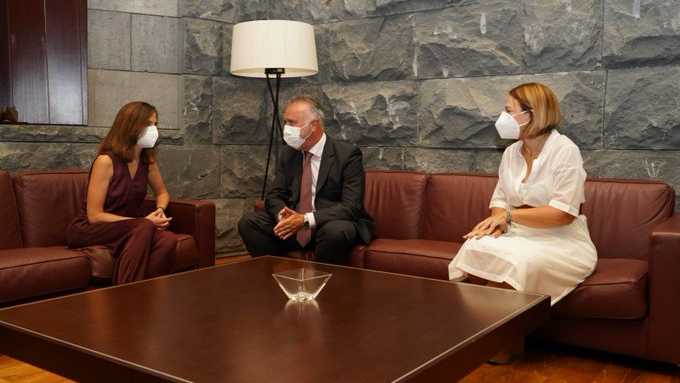Canarias recibirá 122,5 millones hasta 2023 para mejorar la dependencia y la atención social