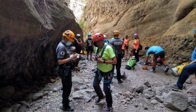 La Policía Canaria denuncia a una falsa empresa por realizar actividades deportivas sin títulos ni permisos