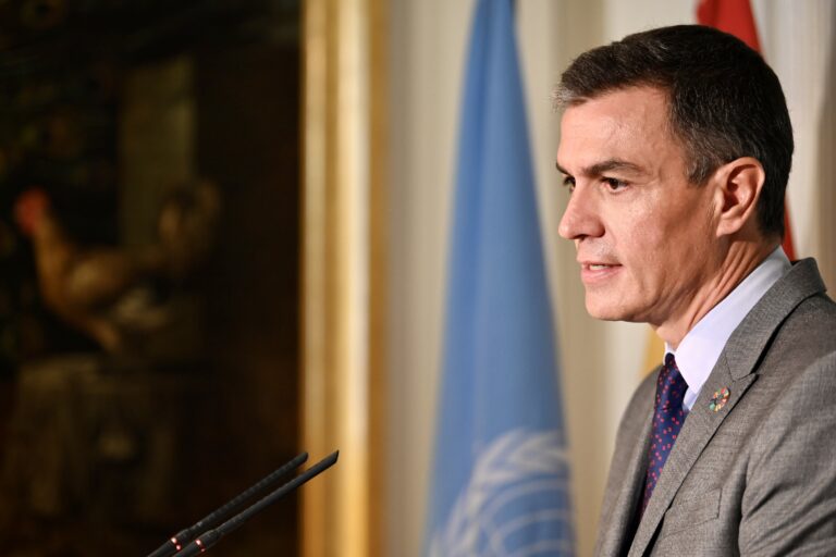 Sánchez habla con Zelenski para mostrar el apoyo a su país