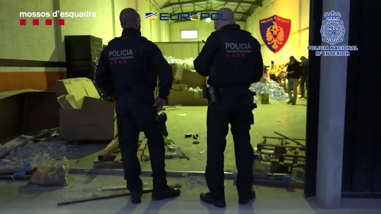 Más de 100 detenidos en una macrooperación contra una red criminal transnacional albanés
