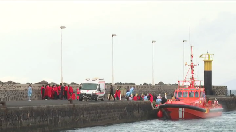 Continúa la llegada de pateras con el buen estado de la mar