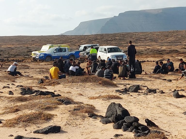 Más de 270 inmigrantes llegan a Lanzarote y Gran Canaria en 8 embarcaciones