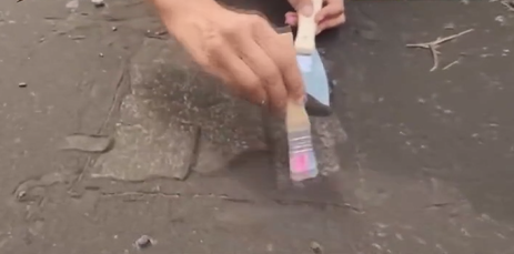 El Instituto Geológico Nacional pide ayuda a los ciudadanos para recoger muestras de la ceniza volcánica