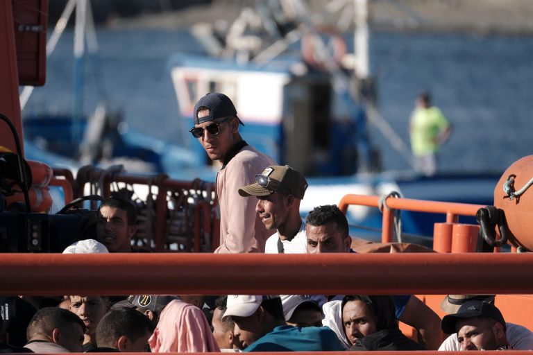 Rescatan a 225 personas en seis pateras cerca de las islas