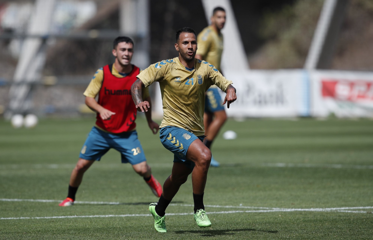 Jonathan Viera podría tener minutos ante el Ibiza