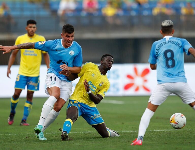La UD Las Palmas empata con el Ibiza en casa (1-1)