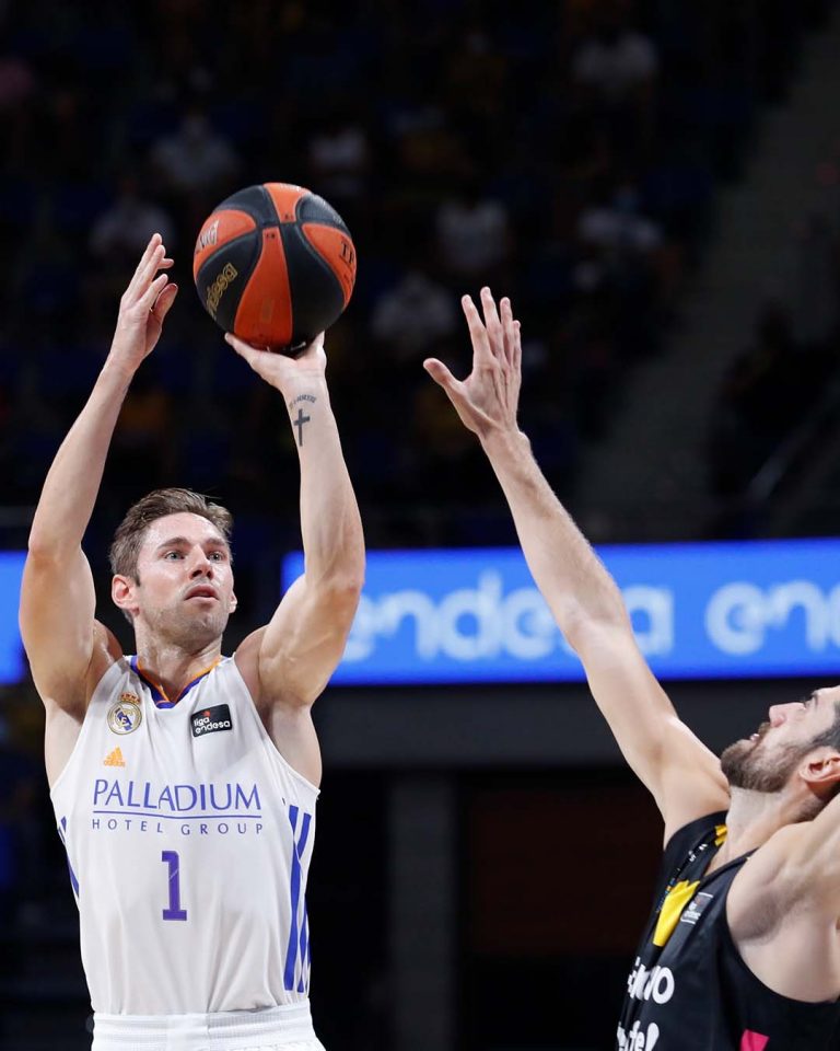 Al Lenovo Tenerife se le escapa la semifinal en el último cuarto (70-72)