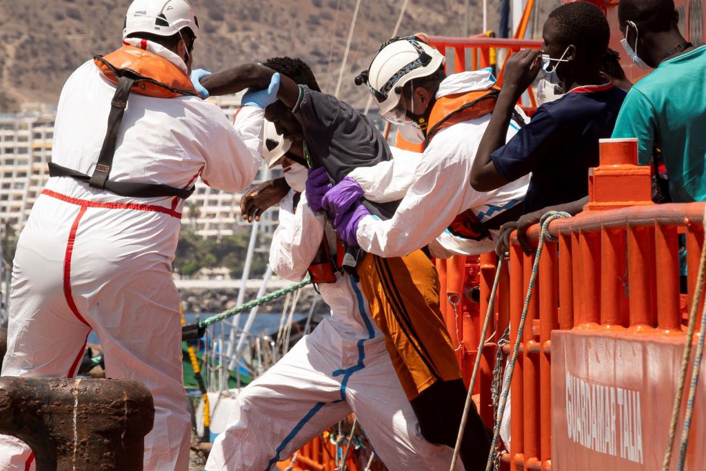 Salvamento rescata otra embarcación al sur de Gran Canaria