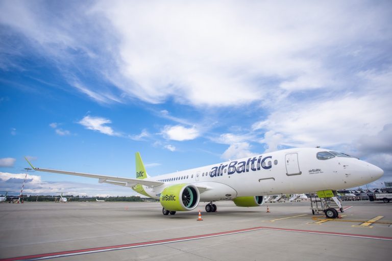 La aerolínea airBaltic activa una conexión entre Tenerife y Riga (Letonia) con tres vuelos semanales