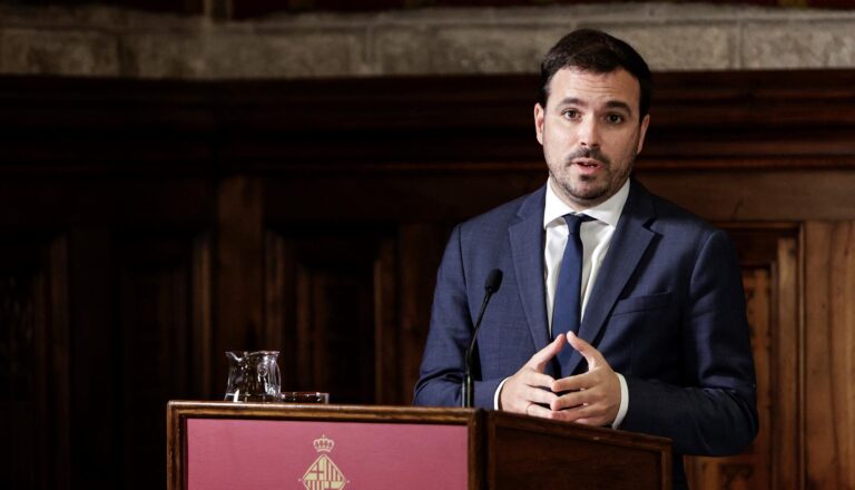 Consumo prohibirá publicidad de dulces y bebidas calóricas dirigida a niños