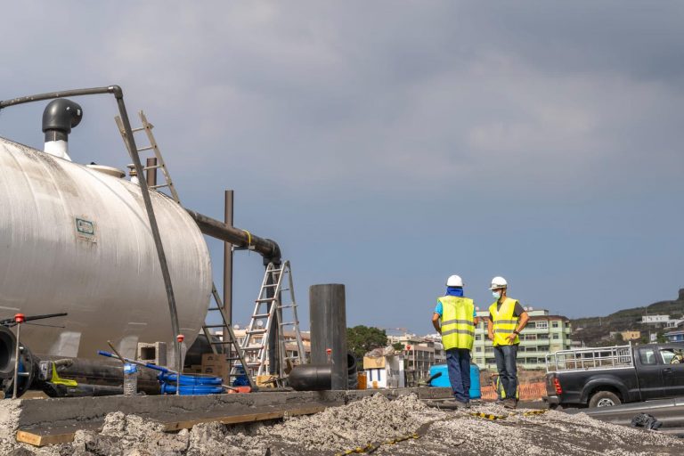 Problemas en el bombeo retrasan el suministro de agua desde las desaladoras