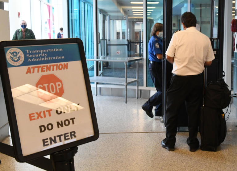 Estados Unidos saca a España de su lista de países con más riesgo por la COVID-19