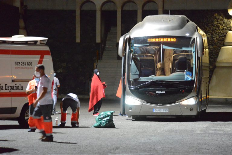 AHI-CC exige la derivación de los migrantes en El Hierro por las «nefastas» condiciones de acogida