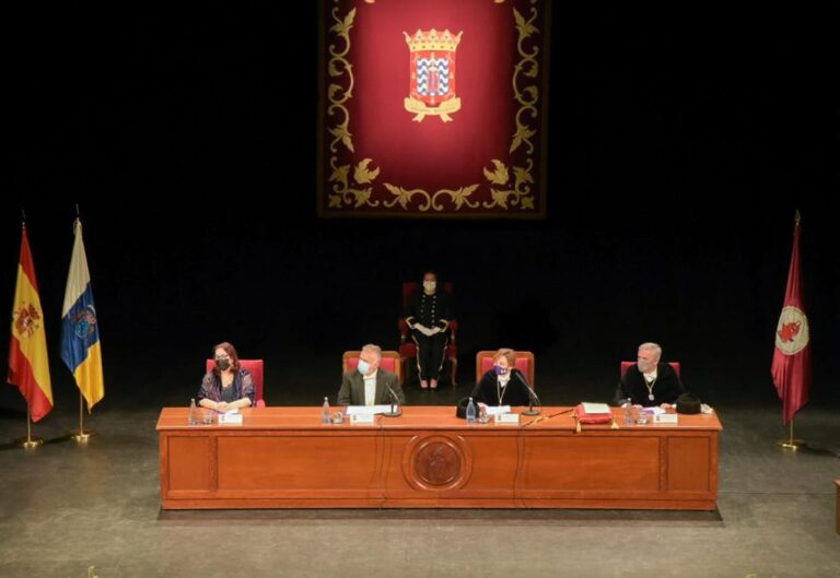 Aguilar pide al Gobierno «compromiso» para que la ULL no quede «anquilosada»